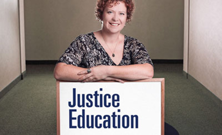 Sarah McCoubrey, Réseau ontarien d’éducation juridique, Toronto
