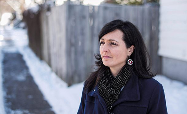 Photo of Naiomi Metallic